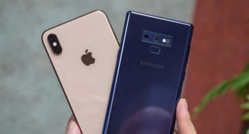 Apple и Samsung доминируют в продажах смартфонов в США