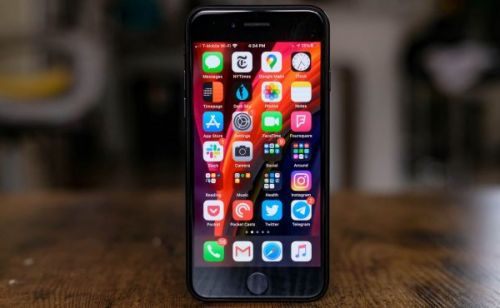 Apple iPhone SE (2020): отличный телефон по скромной цене