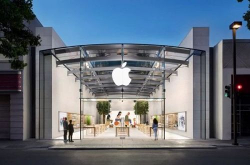 Apple рассчитывает открыть в мае часть магазинов