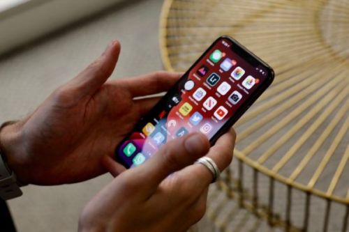 Apple теперь предлагает ремонт iPhone на дому