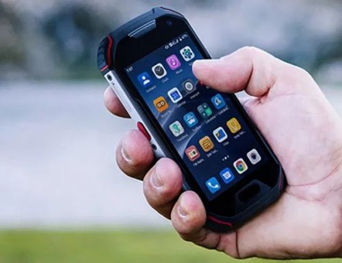 «Atom XL» - это надежный телефон Android 10 с 4-дюймовым дисплеем