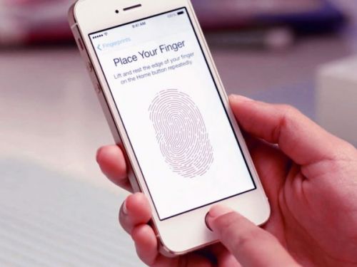 Хакеры успешно разблокировали смартфоны с помощью отпечатков пальцев, снятых со стекла