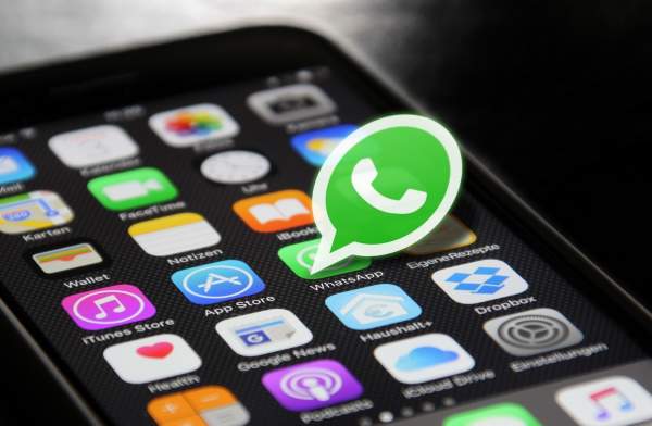 WhatsApp получает анимированные наклейки, QR-коды, групповые видеозвонки одним касанием и многое другое