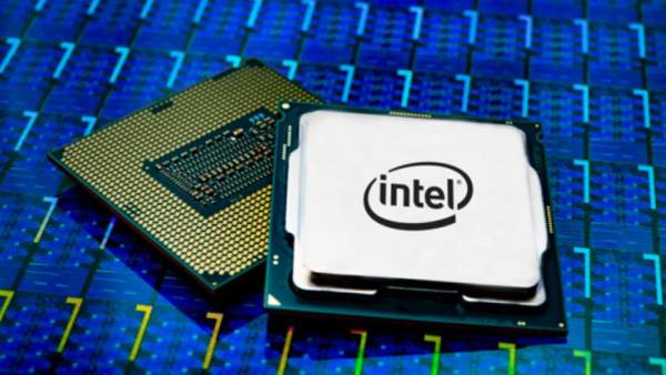 Intel откладывает выпуск 7-нанометровых чипов на шесть месяцев